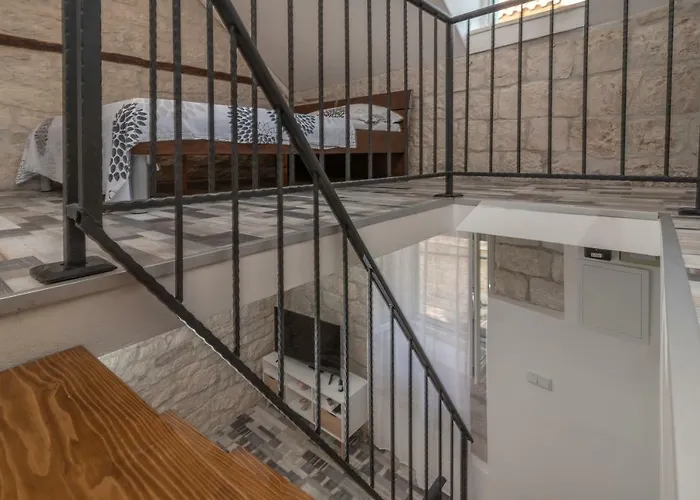 Skuribanda Apartment Trogir