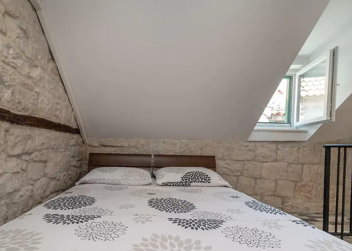 Skuribanda Apartmán Trogir